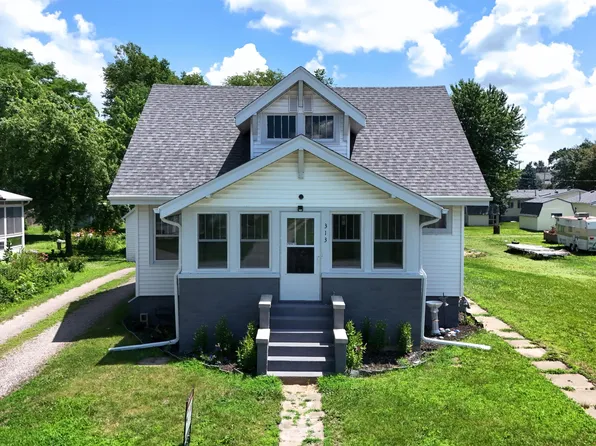 313 N 1st St, Ogden, IA 50212