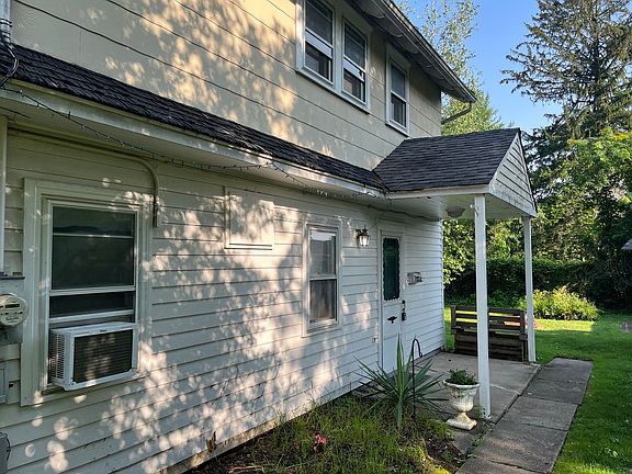 2nd image of 112 W Highland Ave #B