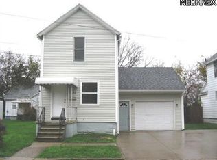 137 14th St NW, Barberton, OH 44203