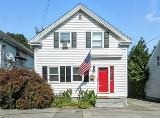 7 Prospect St, Bristol, RI 02809