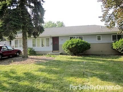 1st image of 530 Newark Ln