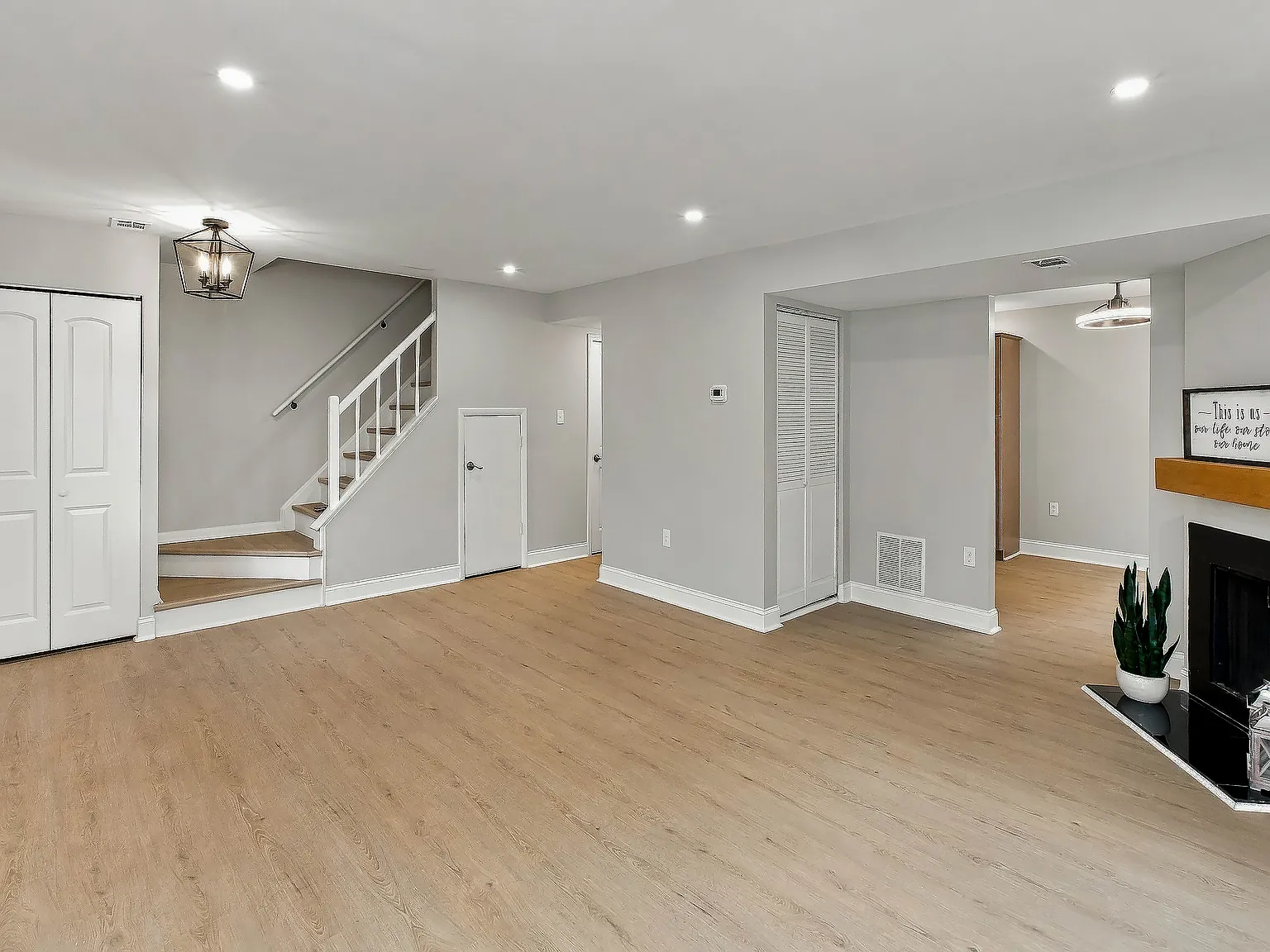 4 bed, 2.5 bath, 1464 sqft, $2,800 — Photo 3