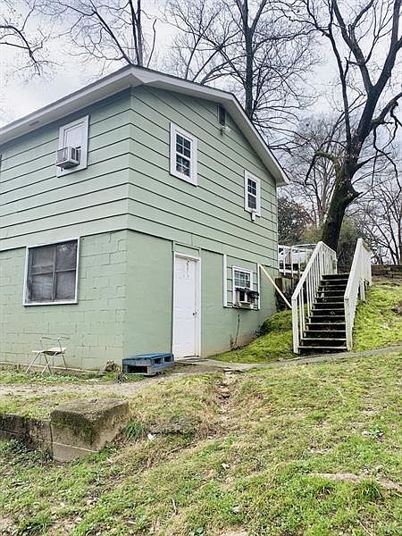 2nd image of 5863 Hillside Dr
