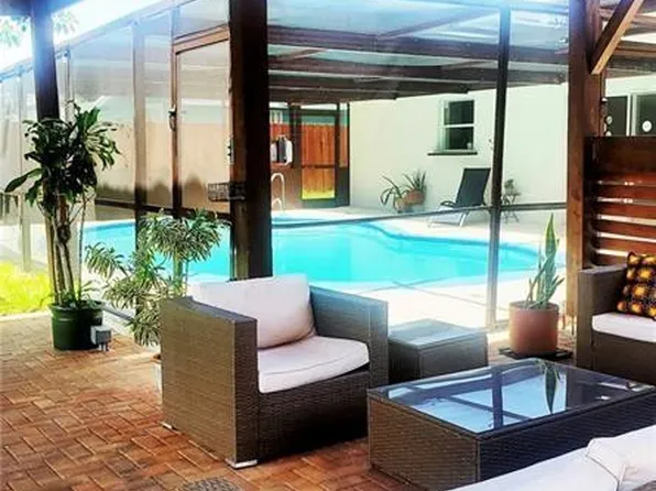 5620 SW 56th Street, Davie, FL 33314