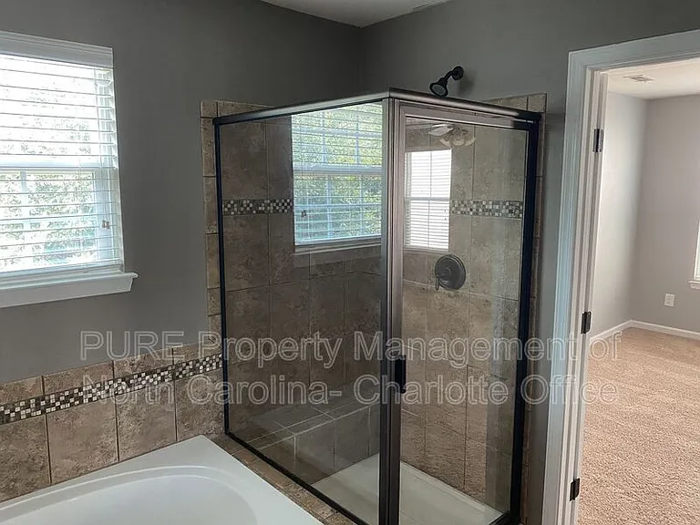 3007 Fallondale Rd — Photo 13
