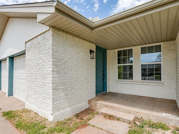 2nd image of 4501 SE 41st St