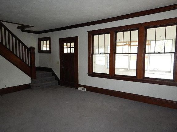 4th image of 1215 Jessie St