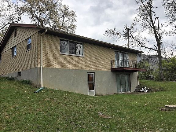 3rd image of 7557 N Dixie Dr
