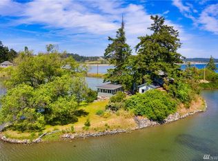 2185 Madrona Way, Coupeville, WA 98239