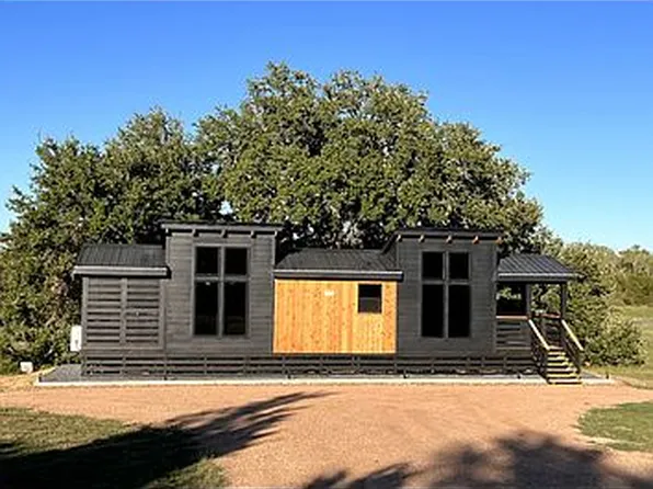 2860 Brushy Rd, Fayetteville, TX 78940