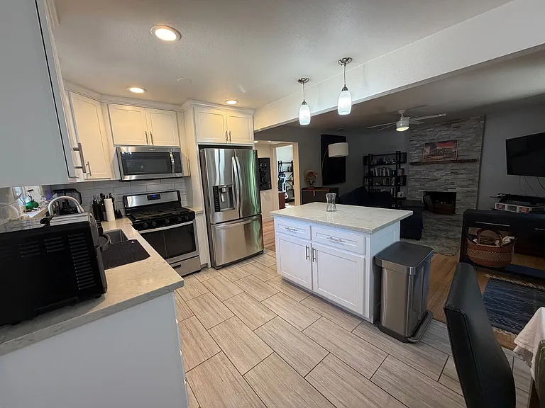 130 Brady Ct — Photo 8