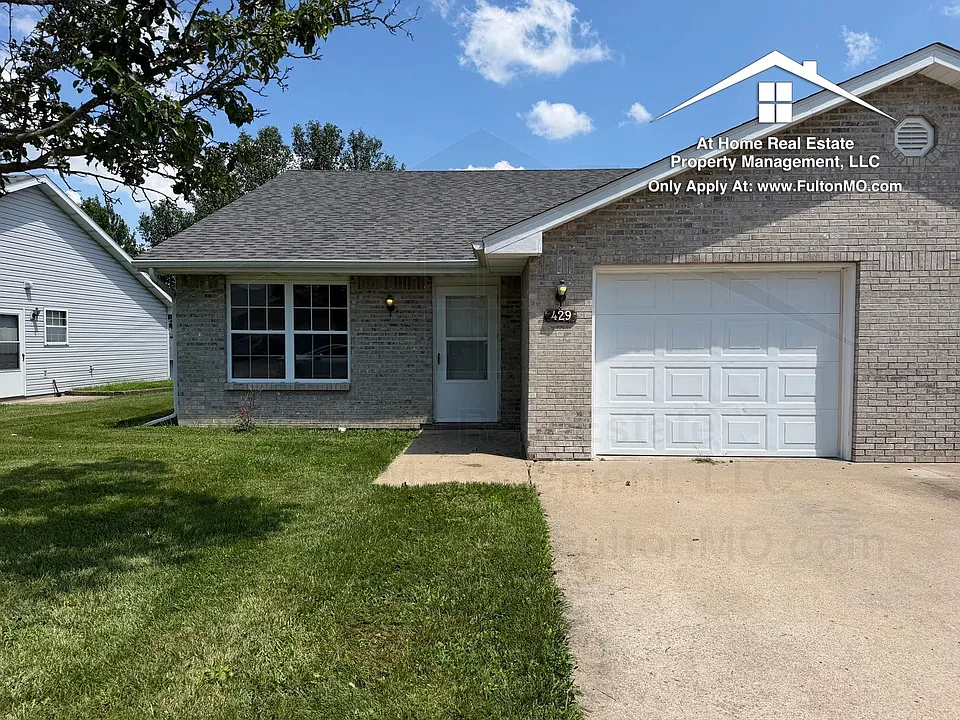 427429 Sabre Cir