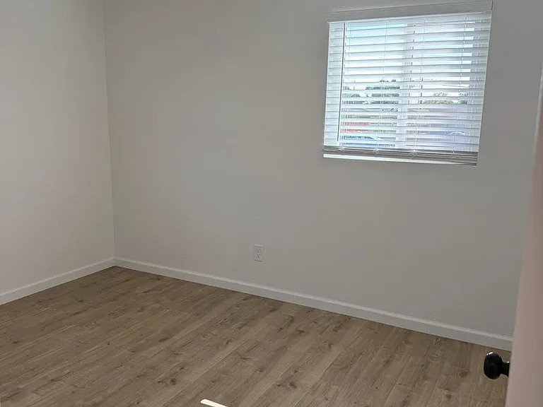 935 Elm Ave #903 — Photo 4