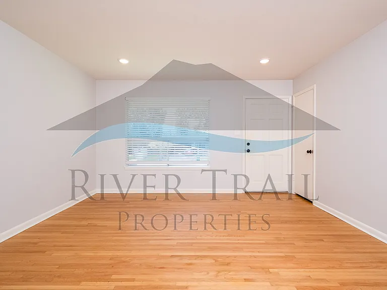10202 Ronald Dr — Photo 5