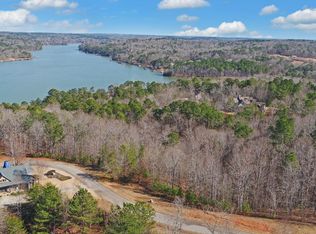 580 N Edgewater Trl, Toccoa, GA 30577