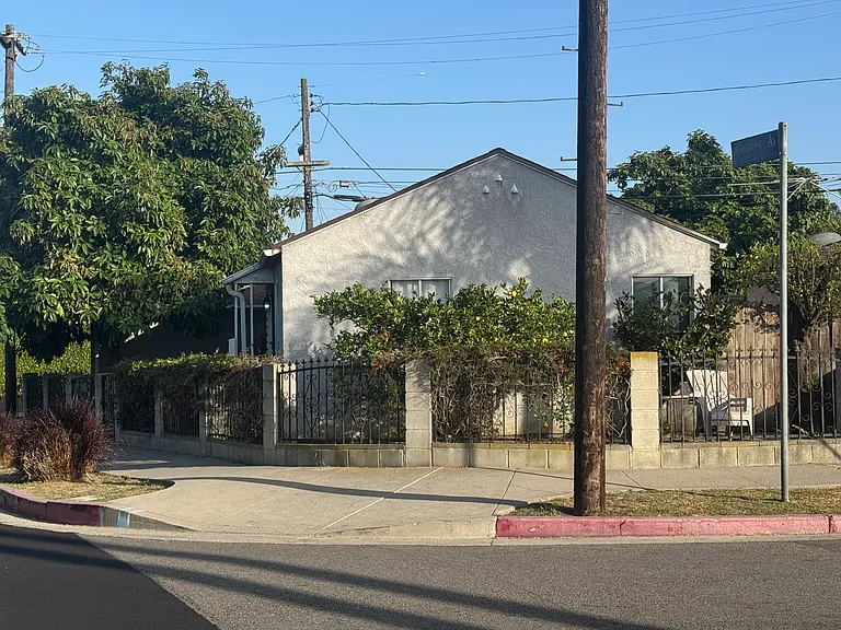 5105 Mesmer Ave — Photo 2