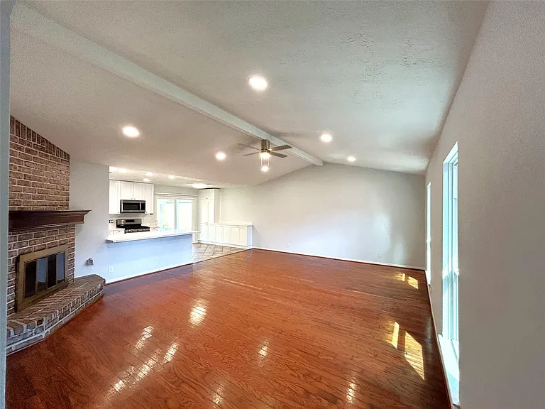 946 Sierra Shadows Dr — Photo 14