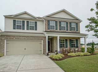 4221 Auburn Hills Dr, Raleigh, NC 27616