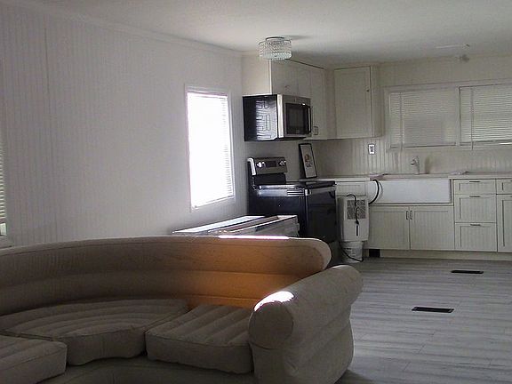 kitchen living room