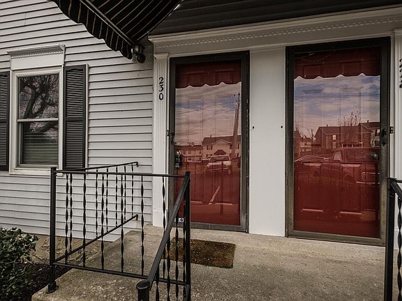 3rd image of 230 Edgewood Dr #230
