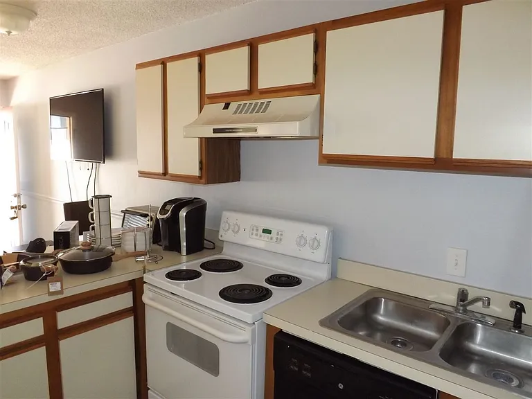 253 Hayden Rd #108 — Photo 4