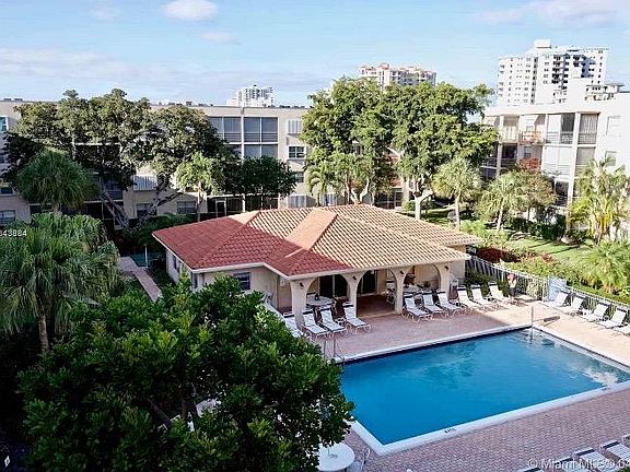 3rd image of 1541 S Ocean Blvd APT 221