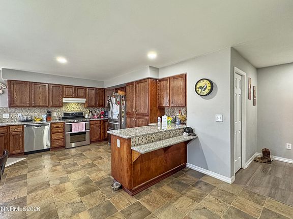 4th image of 4131 Two Rock Dr