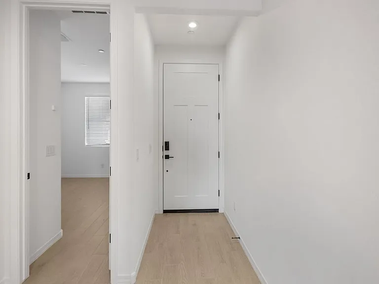 13415 W Eagle Feather Rd — Photo 3