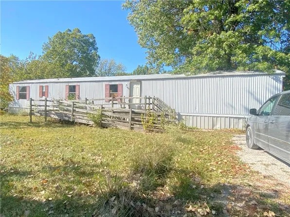 804 N Jerry St, Raymore, MO 64083