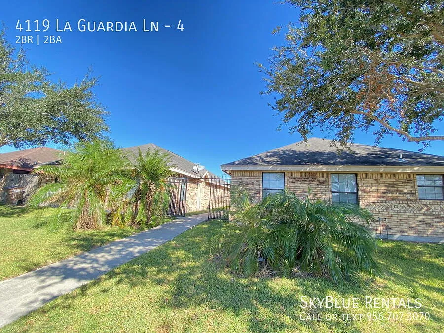 "Charming 2-Bed, 2-Bath Retreat in Edinburg - Spacious 958 Sq Ft Haven!" — Photo 2