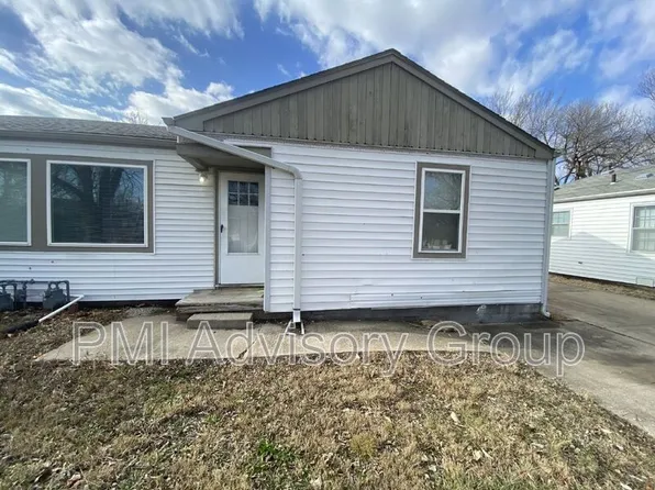 2817 SE Minnesota Ave, Topeka, KS 66605