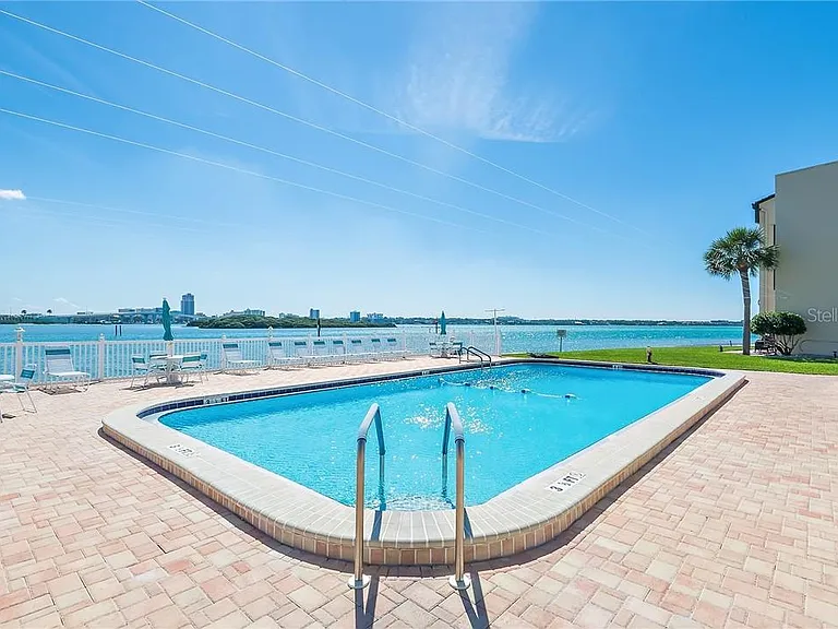 851 Bayway Blvd #905 — Photo 8