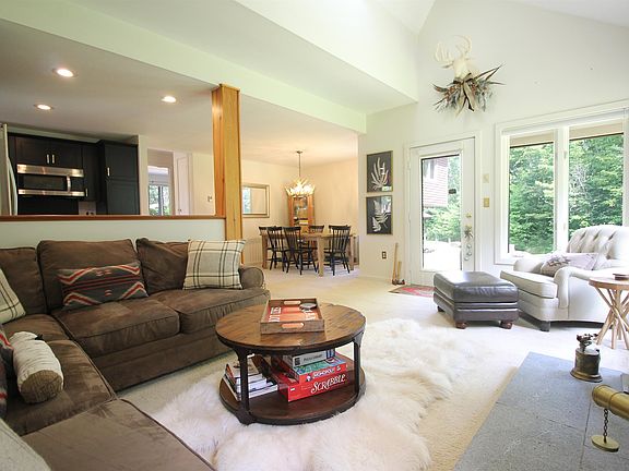 4th image of 22 Bobcat Way #O2