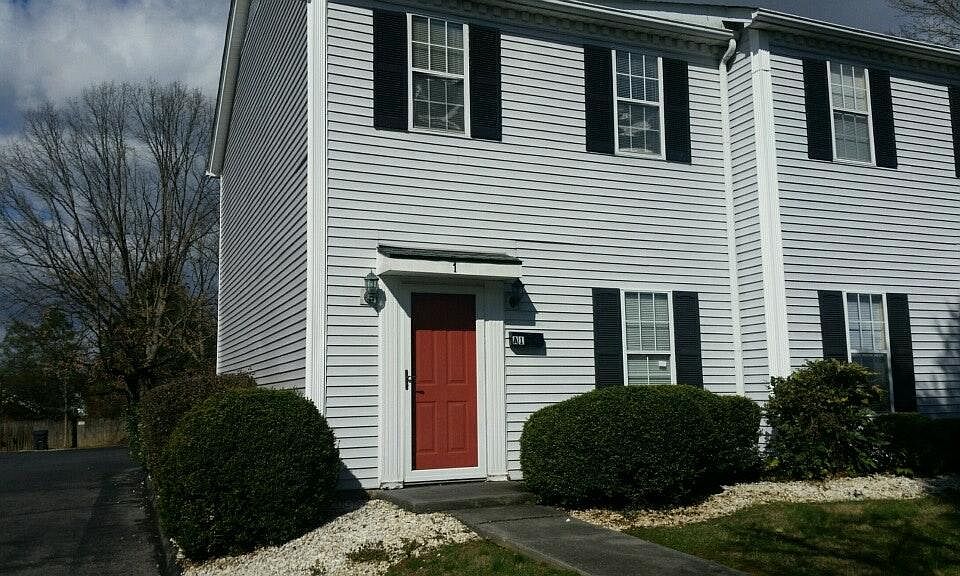 1st image of 615 Carolina Ave