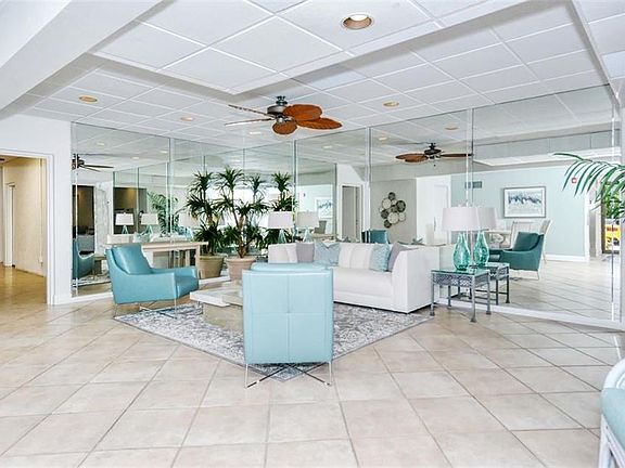 4th image of 4708 Ocean Blvd APT E3