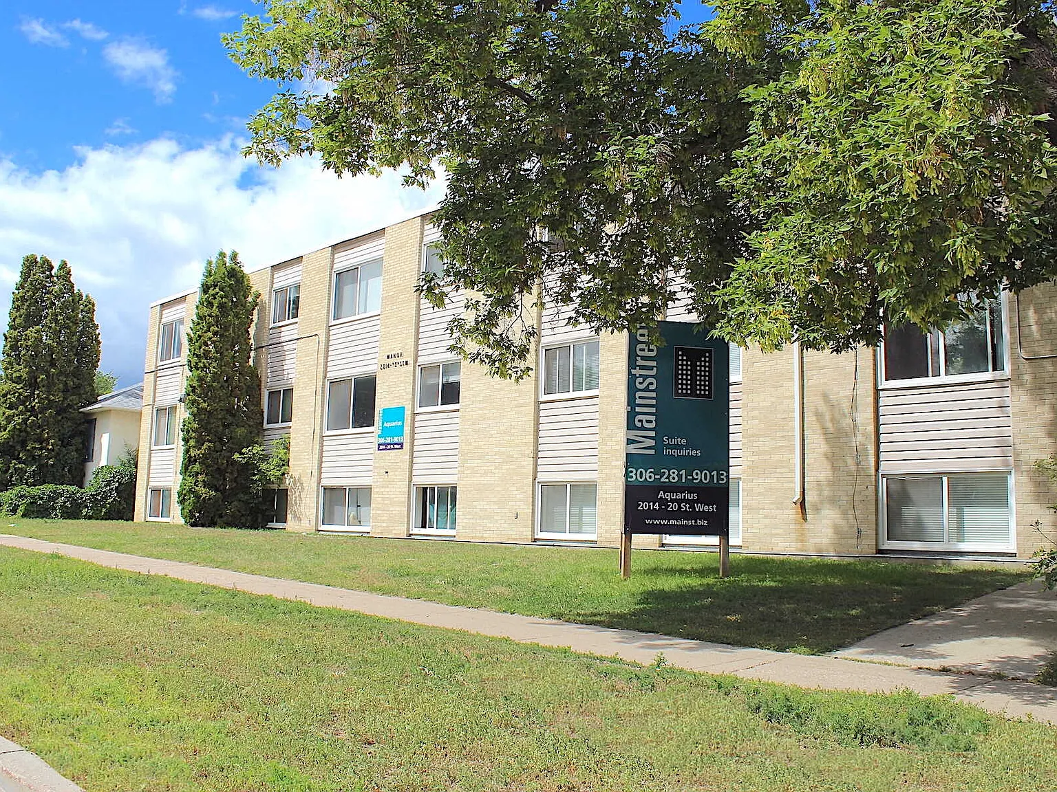 Aquarius Place — Photo 2