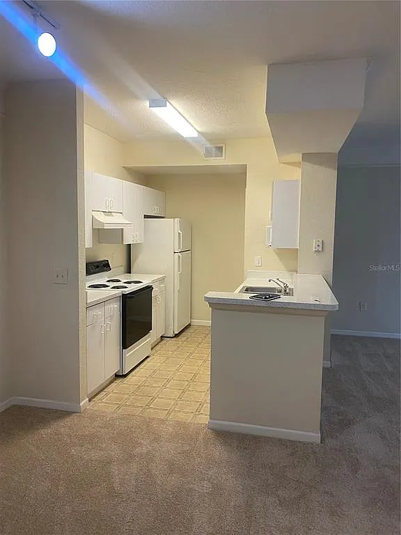 1 bed, 1.0 bath, 892 sqft, $1,325 — Photo 4