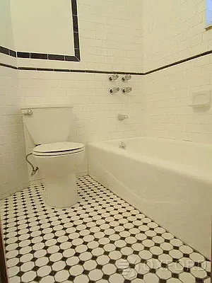 Rented by Oxford Property Group | media 7