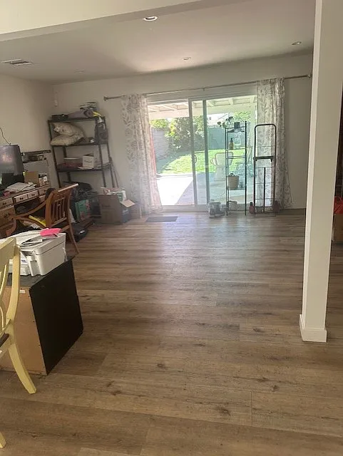 3 bed, 6611 sqft, $780 — Photo 3