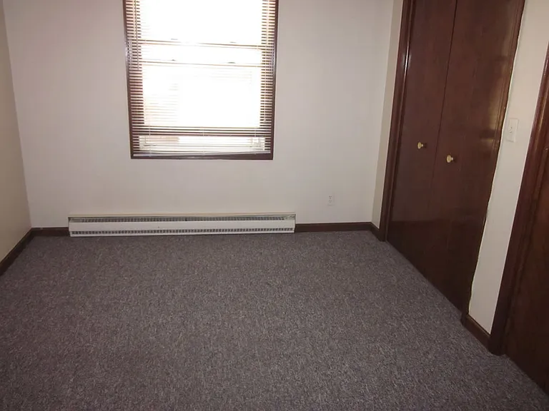 606 W Healey St #1 — Photo 8