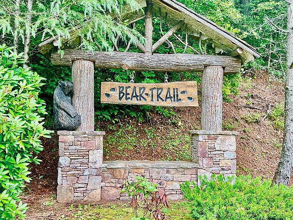 3rd image of 8 Black Bear Trl