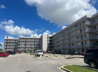 9917 W Okeechobee Rd #3-207, Hialeah Gardens, FL 33016