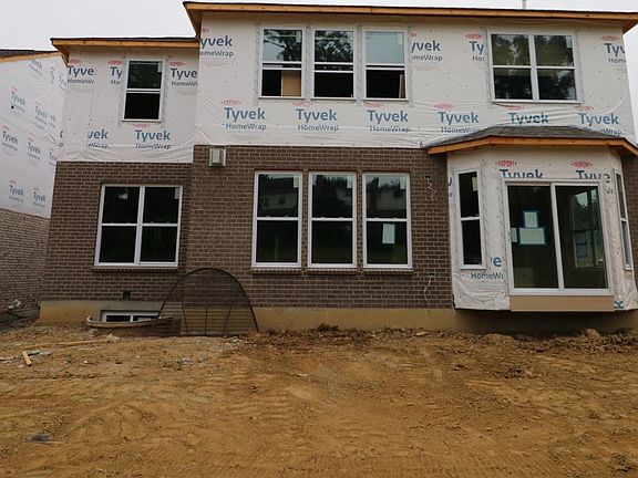 2nd image of 7073 Valleycrest Dr #28