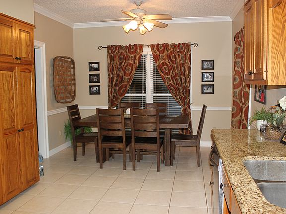 5th image of 2841 Willow Wood Cir