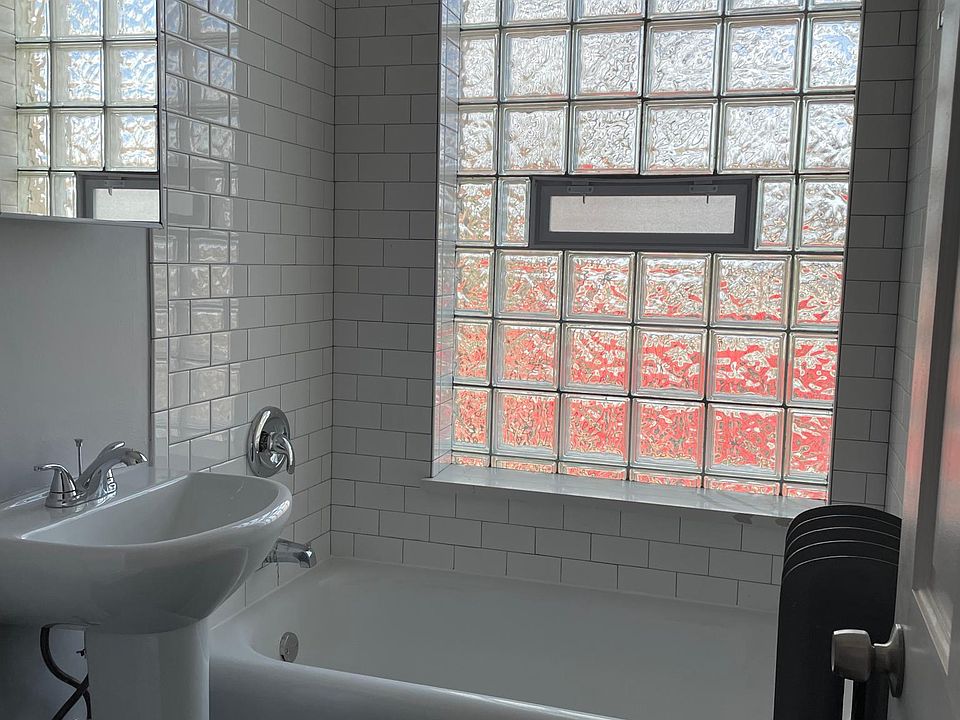 2nd image of 7504 S Vernon Ave #2