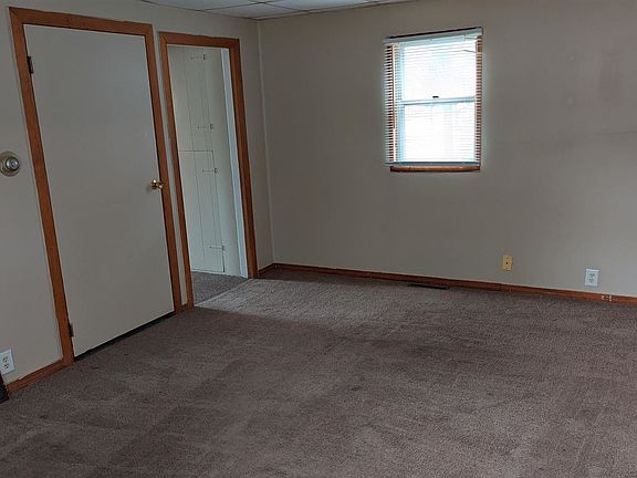 2nd image of 410 W Thomas St #1
