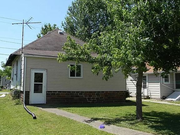 2nd image of 622 Short Ave