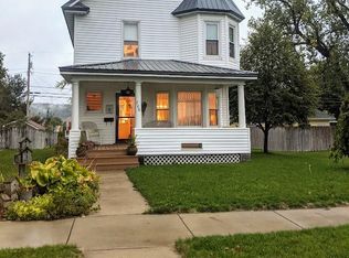 706 S Beaumont Rd, Prairie Du Chien, WI 53821