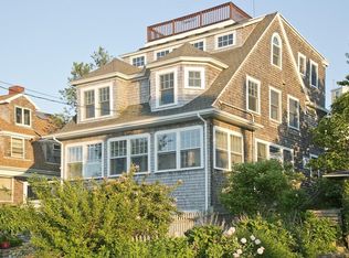 46 Holbrook Ave, Hull, MA 02045