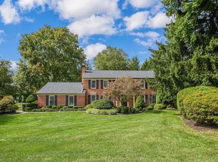 17 Lamp Post Ct, Potomac, MD 20854